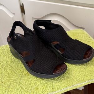 ❣️BZEES Women's Black Wedge Sandals